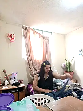 CORALINE GREYM online show from 09.29.25