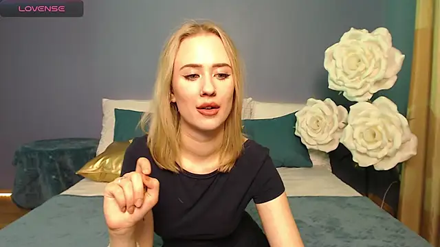 SashaBrooks online show from 11.16.25