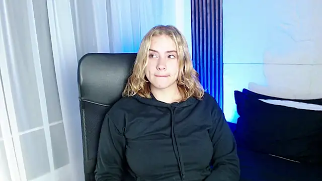 Paris bby online show from 01.11.25