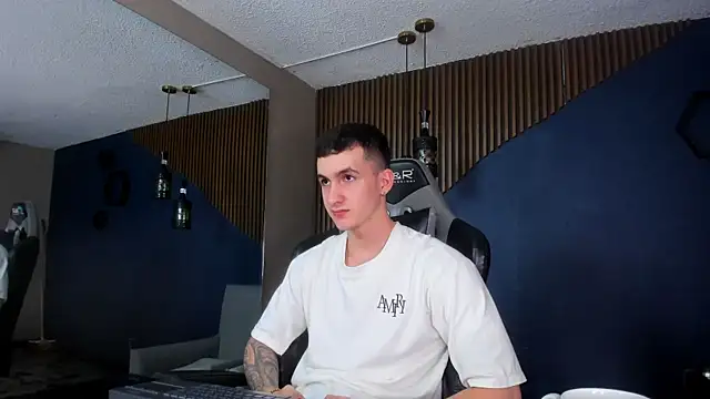 JacksonOlsenn online show from 01.16.25