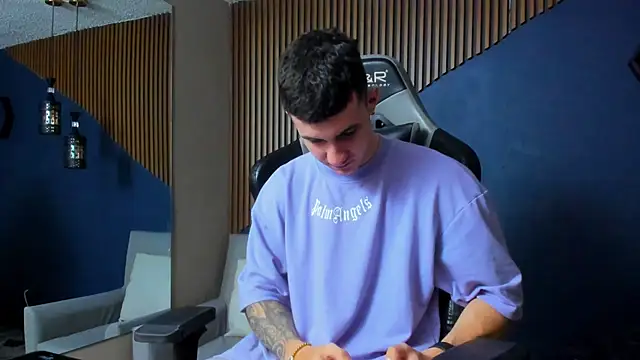 JacksonOlsenn online show from 01.19.25