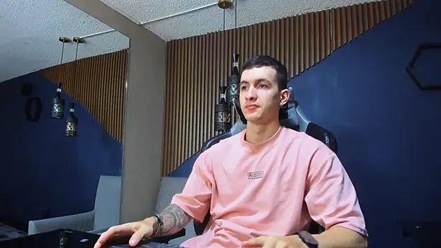 JacksonOlsenn online show from 02.13.25