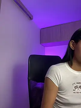 maddy bronw  online show from 12.06.24