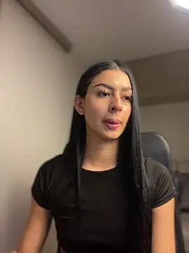 maddy bronw  online show from 12.22.24