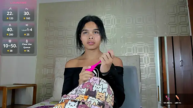 evelyn wine online show from 12.18.24