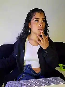 NINA 18 YEARS online show from 12.18.24