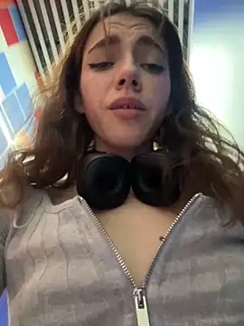 Lily  Belle online show from 12.11.24