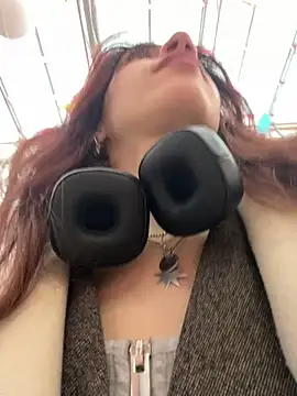 Lily  Belle online show from 01.08.25