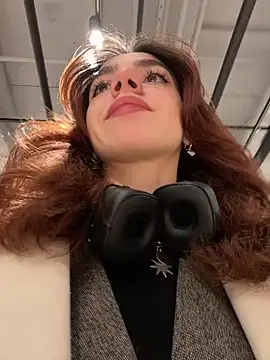 Lily  Belle online show from 01.13.25