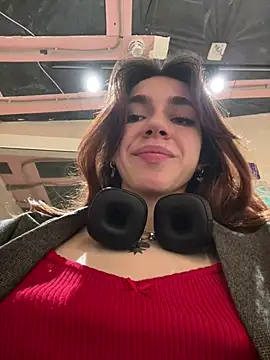 Lily  Belle online show from 01.18.25