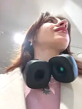 Lily  Belle online show from 01.19.25
