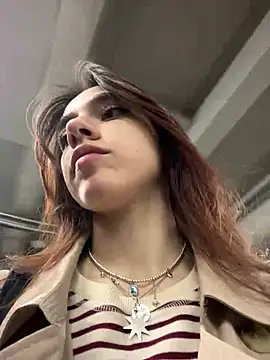 Lily  Belle online show from 01.31.25