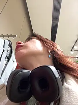Lily  Belle online show from 02.17.25