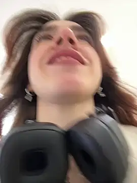 Lily  Belle online show from 02.21.25