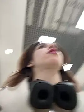 Lily  Belle online show from 02.25.25