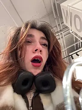 Lily  Belle online show from 03.06.25