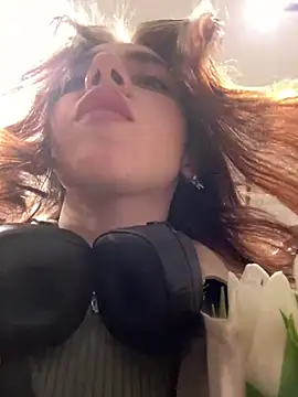 Lily  Belle online show from 03.08.25