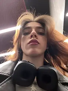 Lily  Belle online show from 03.15.25