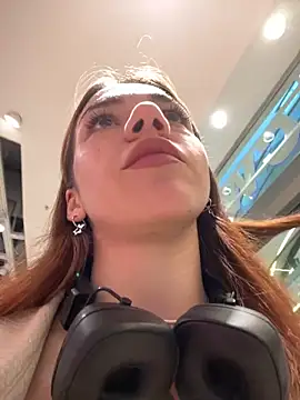 Lily  Belle online show from 09.09.25