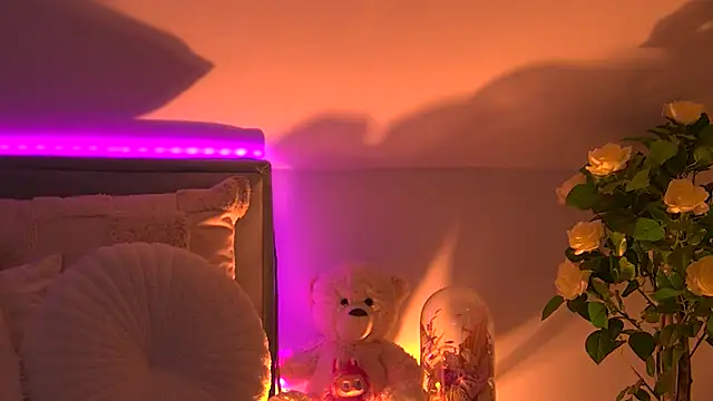 AngeliqueSkye online show from 10.30.25