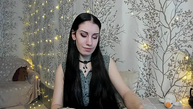 Snapshot of Mary0Lou chatting on 12.06.24 Mary0Lou online show from 12.06.24