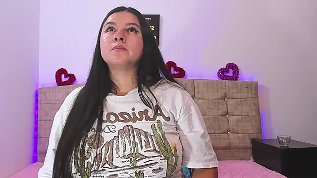 Snapshot of Catherine_summer1 chatting on 09.22.25 Catherine summer1 online show from 09.22.25