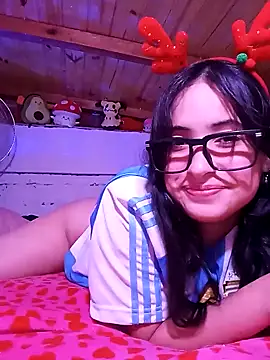 Luciauy online show from 12.17.24