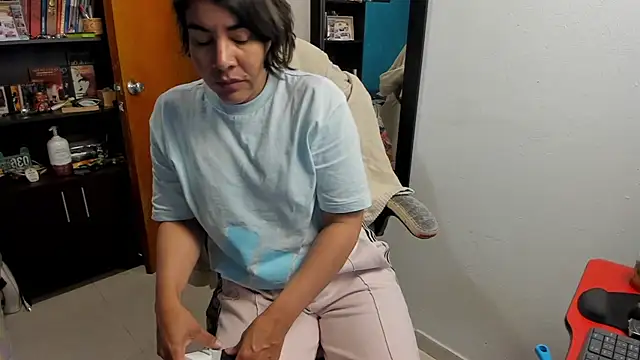 peanut tangerine online show from 12.02.25