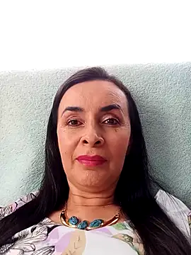 Samantha Sullivan  online show from 10.11.25