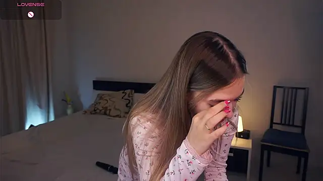 CathrynGeer online show from 09.17.25