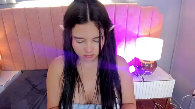 alys baker online show from 10.31.25