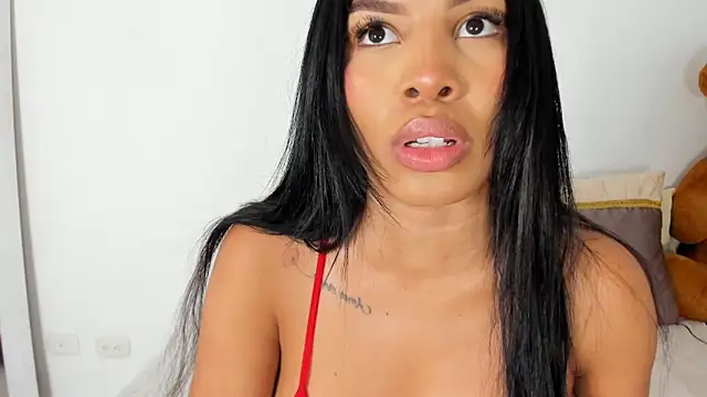 Snapshot of NickyBrown_ chatting on 10.20.25 NickyBrown online show from 10.20.25