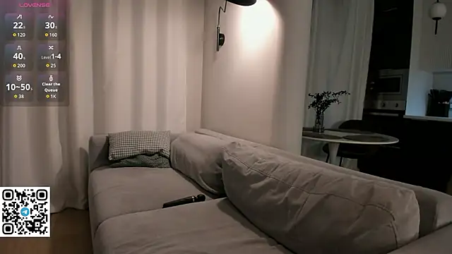 Danger Bella online show from 02.05.26