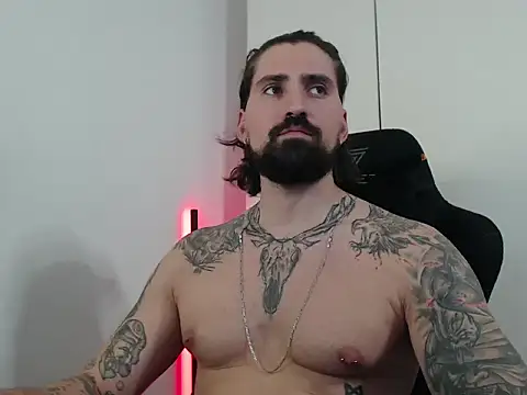 Snapshot of MateoHunk chatting on 09.24.25 MateoHunk online show from 09.24.25