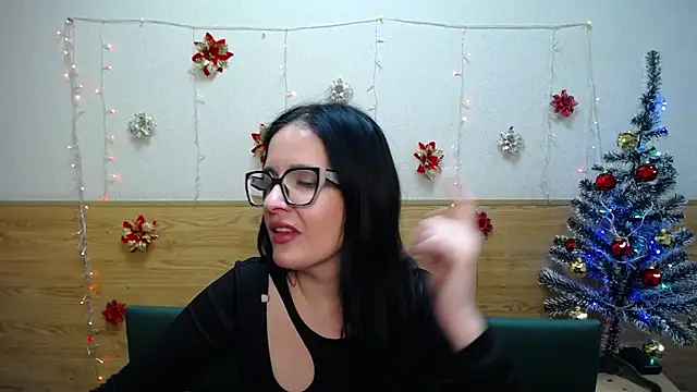 TayaBoret online show from 12.30.24