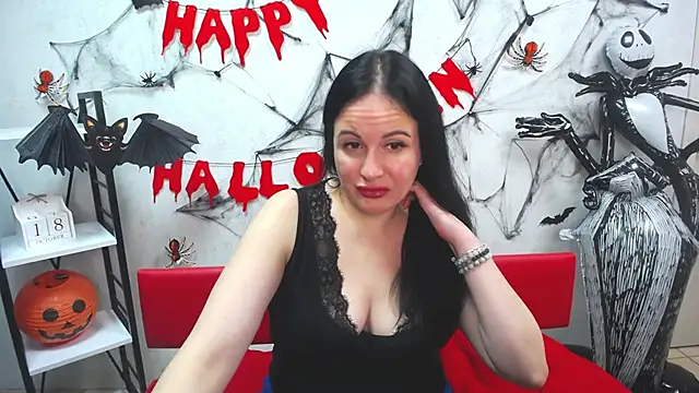 TayaBoret online show from 10.18.25