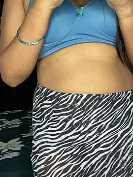 Hot royalbhabhi online show from 01.14.25