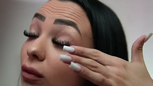 Snapshot of MaraJolie chatting on 02.17.25 MaraJolie online show from 02.17.25