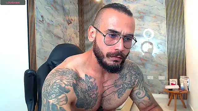 Snapshot of hanz_col chatting on 02.23.25 hanz col online show from 02.23.25