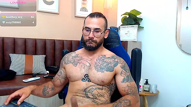Snapshot of hanz_col chatting on 03.20.25 hanz col online show from 03.20.25