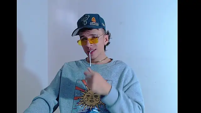 Keeny16 online show from 12.07.24