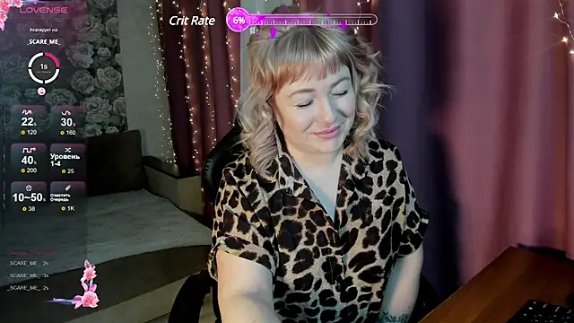 Snapshot of Victoria_Di chatting on 12.24.24 Victoria Di online show from 12.24.24