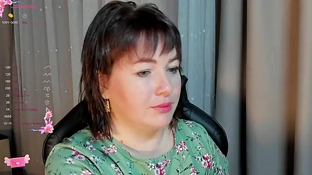 Victoria Di online show from 10.13.25