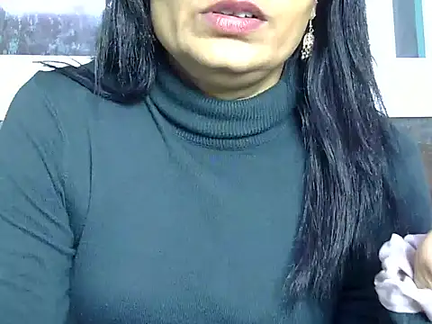 Snapshot of l_l_ish chatting on 01.22.25 l l ish online show from 01.22.25