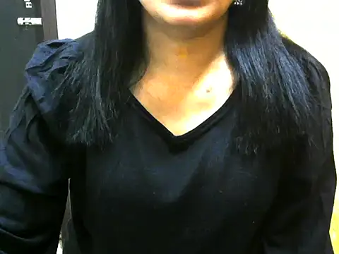 Snapshot of l_l_ish chatting on 02.21.25 l l ish online show from 02.21.25