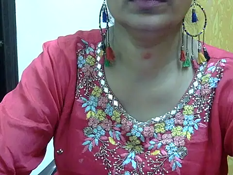 l l ish online show from 09.24.25