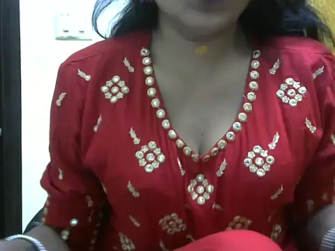 l l ish online show from 10.20.25