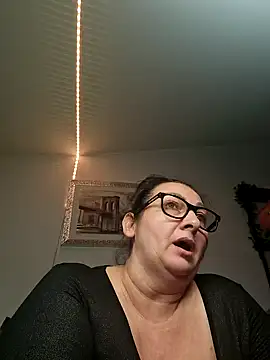 Genoveva73sexy online show from 12.18.24