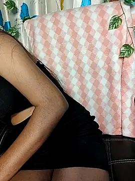 Reena Singh53 online show from 03.17.25