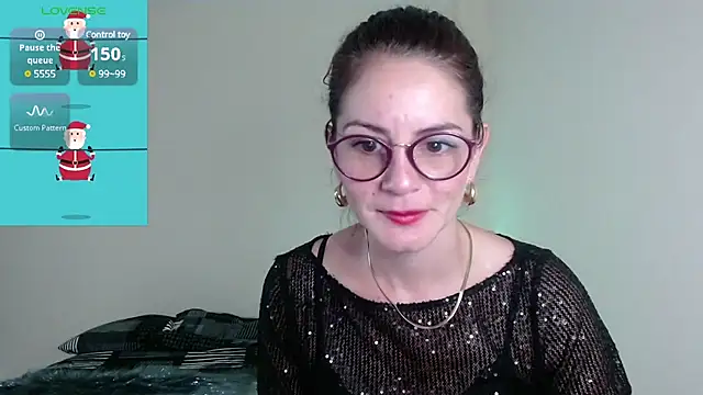 Snapshot of Hanny_24 chatting on 12.29.24 Hanny 24 online show from 12.29.24